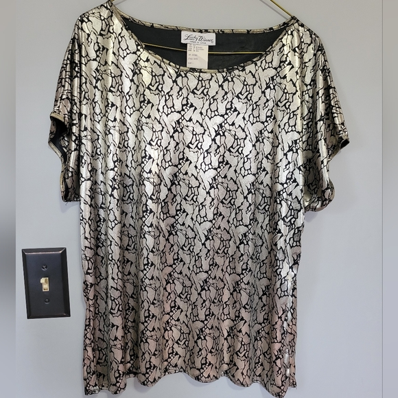 Lucky Winner Tops - Lucky Winner Vintage Metallic